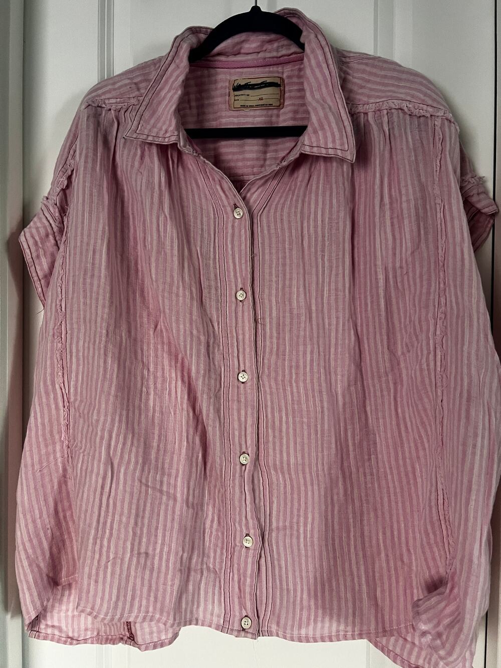 We The Free Short Sleeve Gauzy Raw Hem Shirt | Pink and White | Size XL
